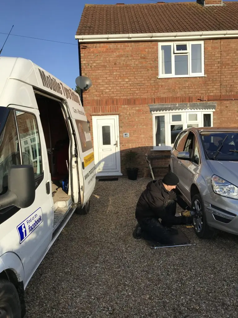 Ford Smax tyre puncture repair in Spalding, Lincolnshire by Lee Cooper of Mototyres 2 u.