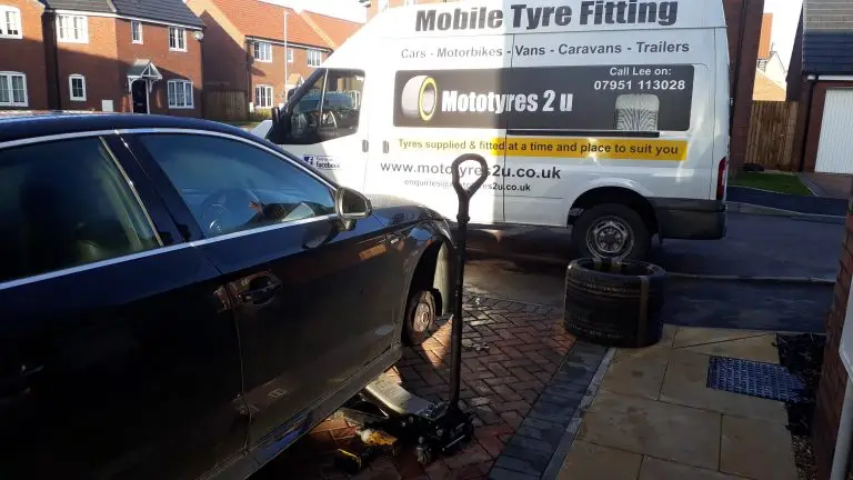 Mototyres 2 u mobile tyre fitting for 2 neighbours in South Lincolnshire